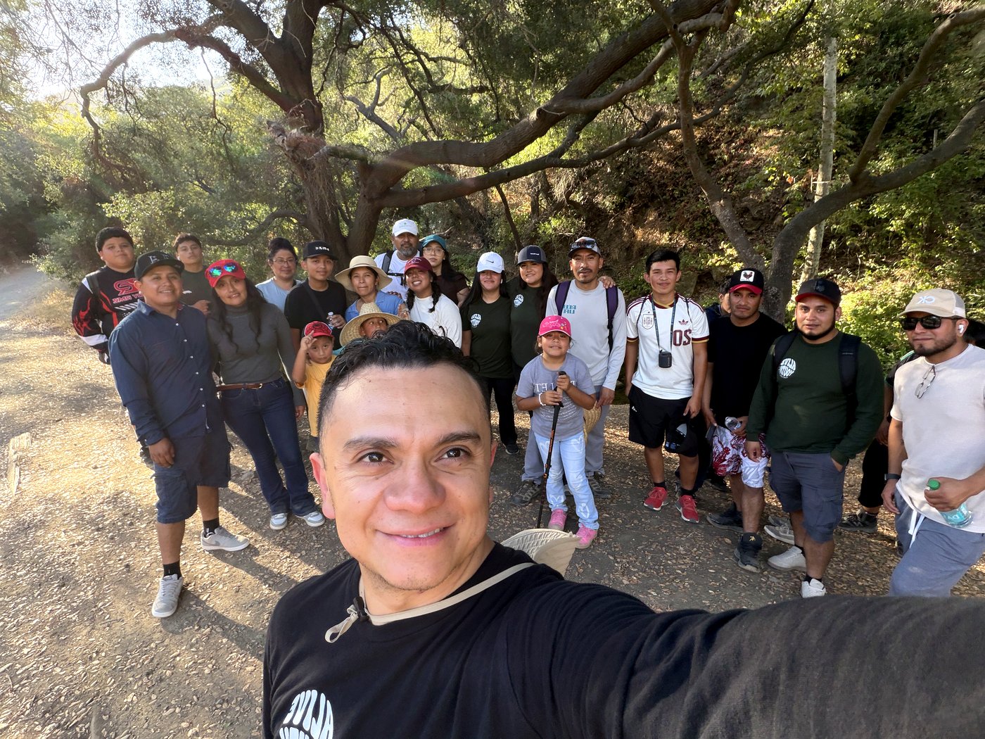 Youth Hiking — Jóvenes Restauración VC